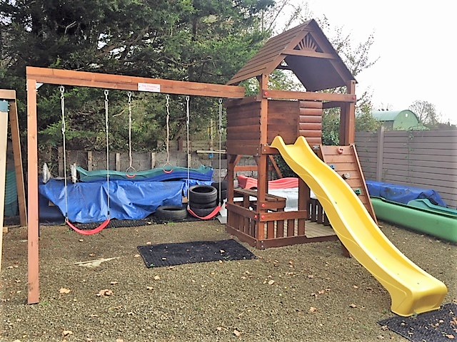 Ex-Display Chateau Deluxe sttswings